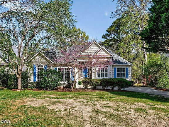 5th image of 959 Sagamore Dr