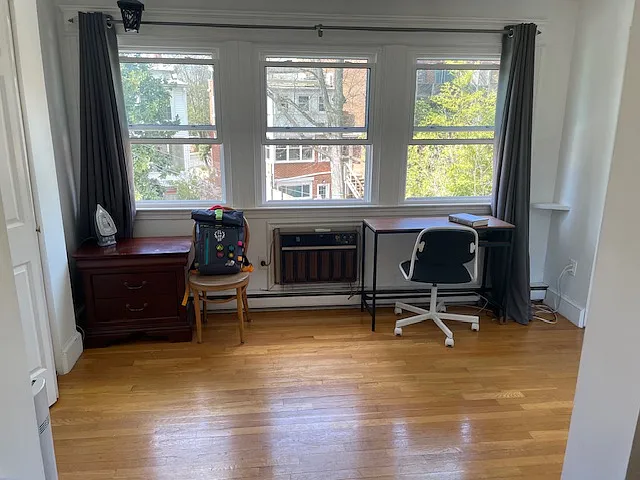 Bonus room/sunroom off master bedroom. Has 2 large closets.