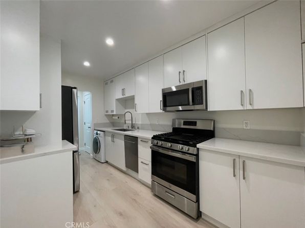 202 W Chevy Chase Dr
