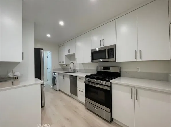 202 W Chevy Chase Dr, Glendale, CA 91204