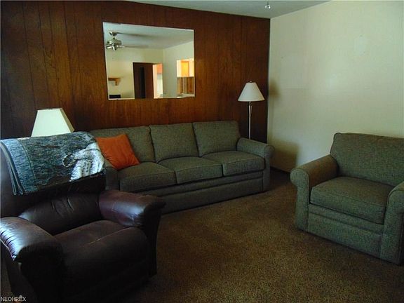 4th image of 4609 Palm Ave