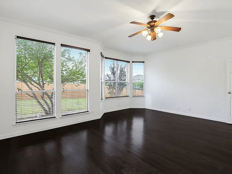 3415 Highline Trl — Photo 8