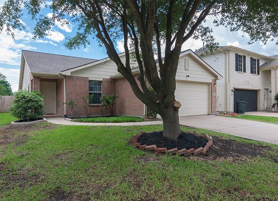 1st image of 21831 Aspen Mist Ln