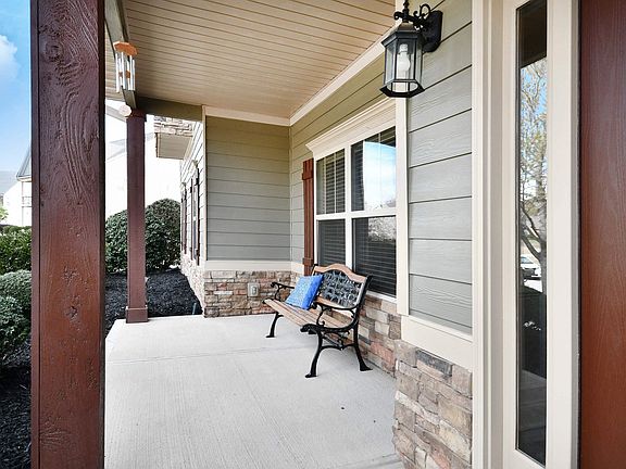 5th image of 229 Tea Olive Pl