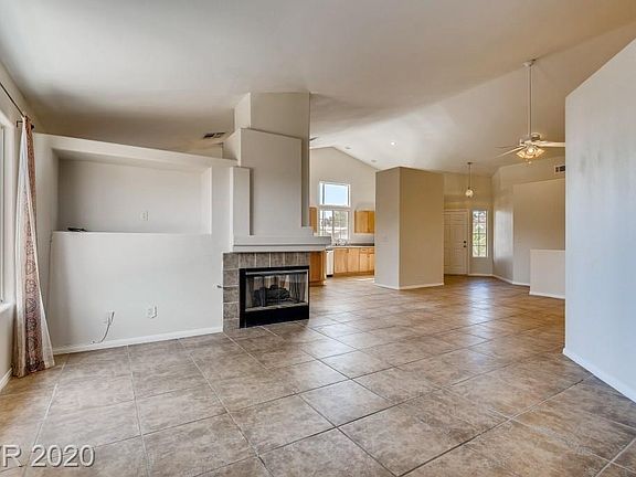 4th image of 7613 Silver Mallard Ave
