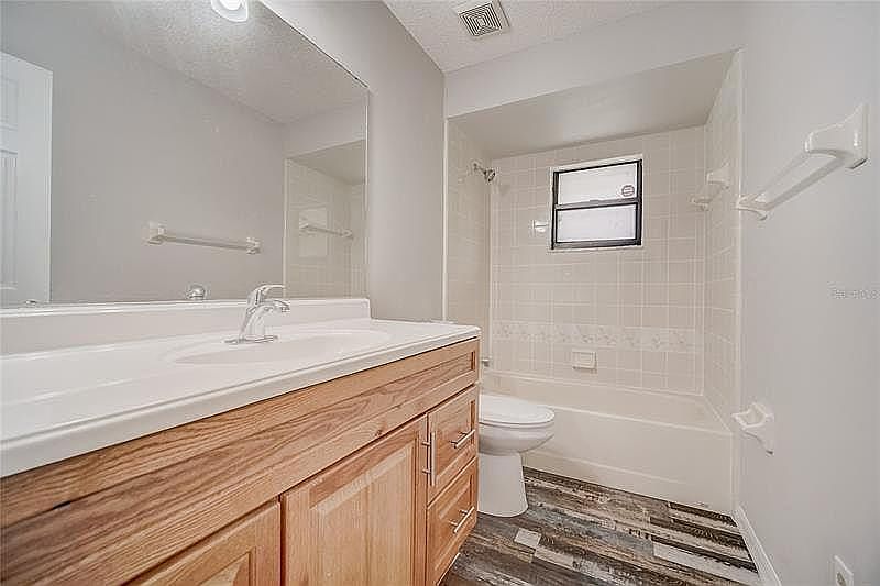 1st image of 790 Gainsboro St