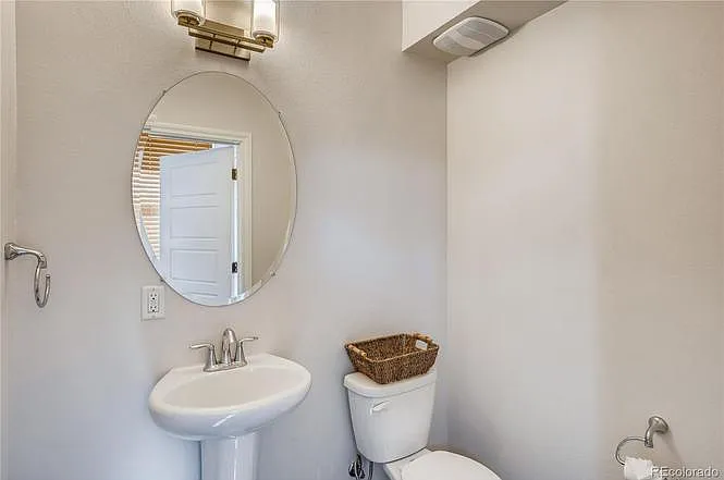 2141 E 18th Ave — Photo 14