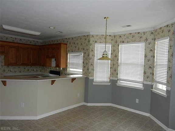 5th image of 19 Ponderosa Dr