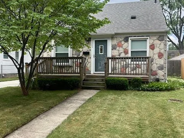 1543 Woodward Hts, Ferndale, MI 48220
