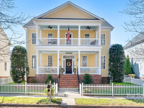 138 Gresham Ln, Mooresville, NC 28117