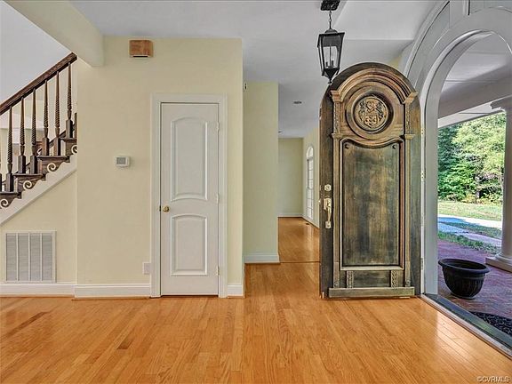 4th image of 2170 Stavemill Estates Dr