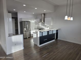 8301 Viewcrest Way, Yakima, WA