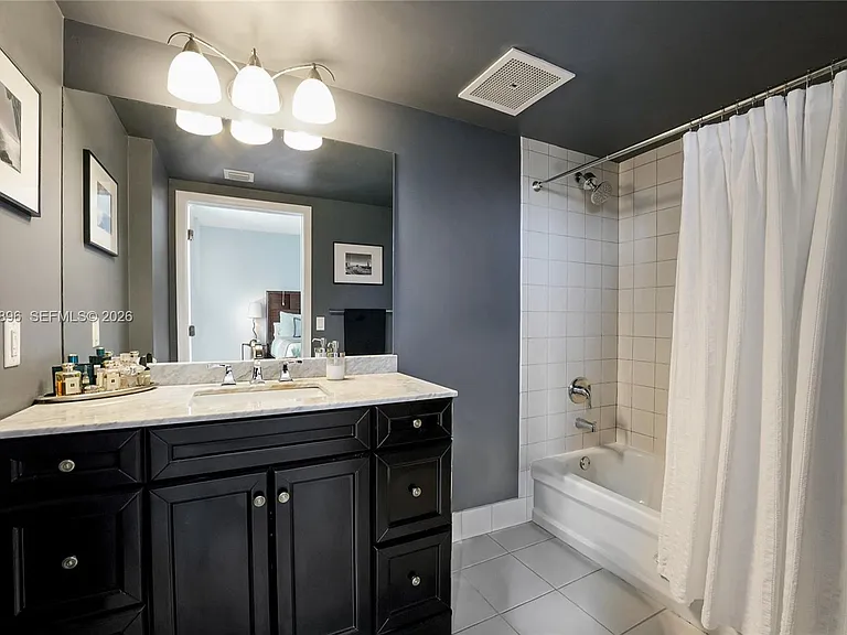900 SW 8th St #1609 — Photo 9