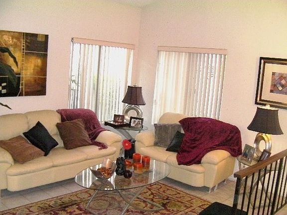 4th image of 905 Vista Mesa Ct