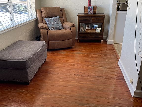 3rd image of 2300 Delaney Ave