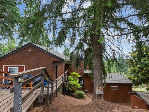 2nd image of 2225 Timothy Dr NW
