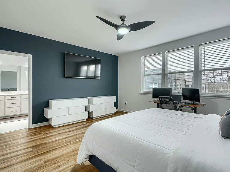 2596 Neabsco Common Pl — Photo 58