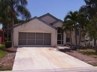 9791 Las Casas Dr, Fort Myers, FL 33919