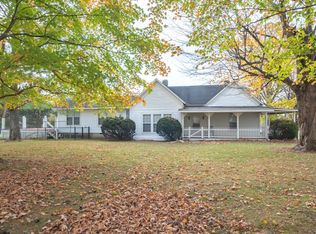 21 River End Rd, Pelham, TN 37366