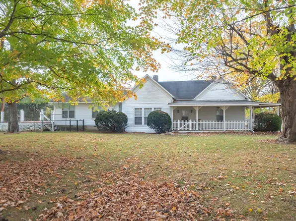 21 River End Rd, Pelham, TN 37366