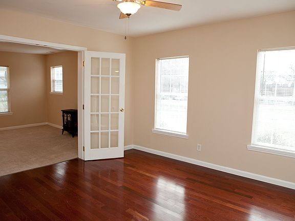 Dining / Office