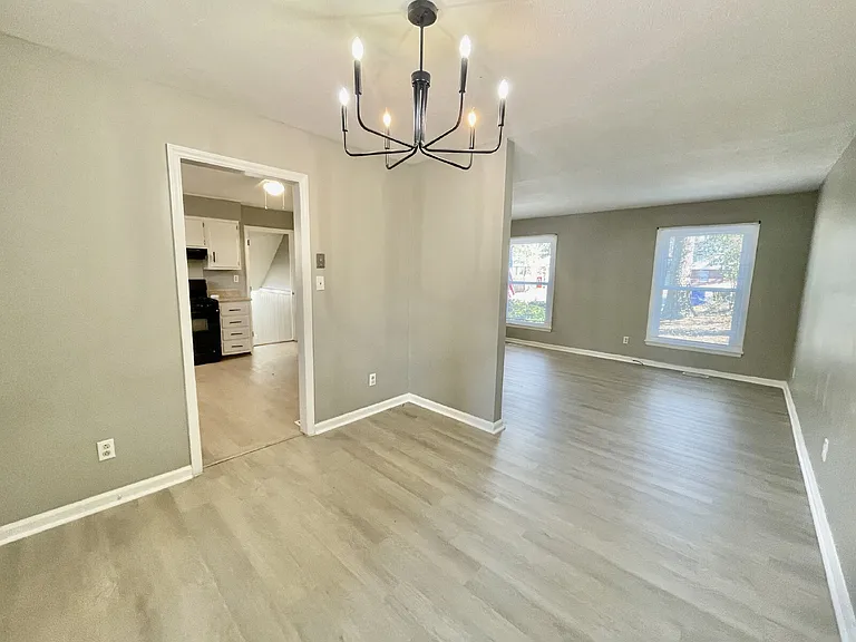 452 Cloverhill Pl — Photo 5