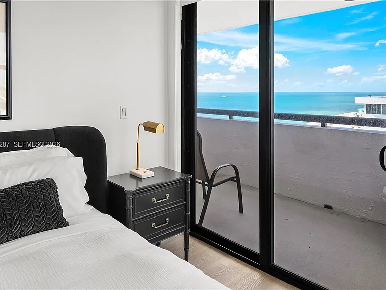 2555 Collins Ave #2014 — Photo 34