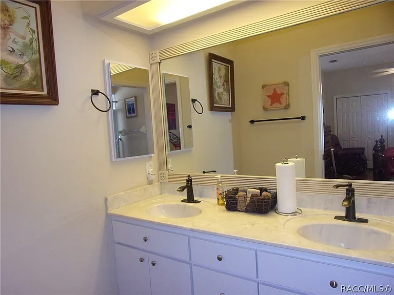 3521 S Belgrave Dr — Photo 25
