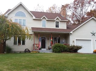 91 Ridge Rd, South Hadley, MA 01075