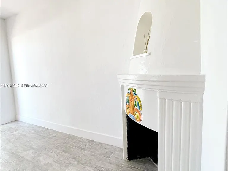 1040 Lenox Ave #1040 — Photo 13