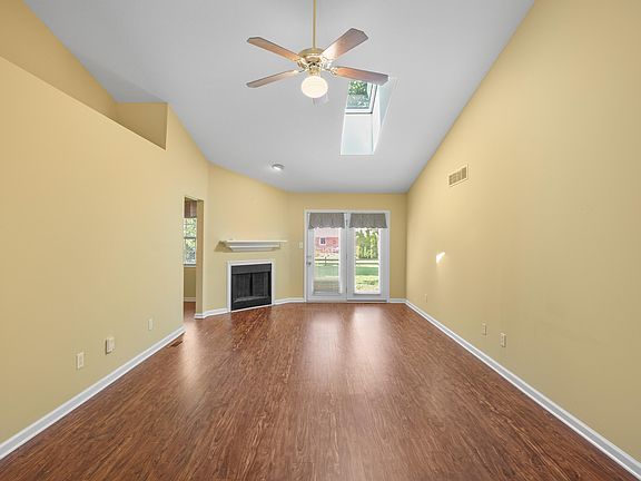 5th image of 480 Glendora Ct