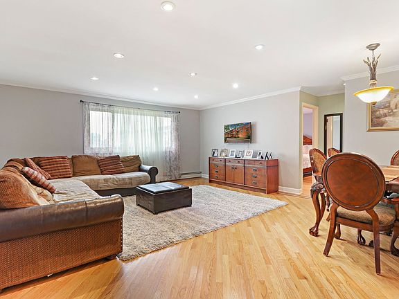 4th image of 8521 Lotus Ave APT 702
