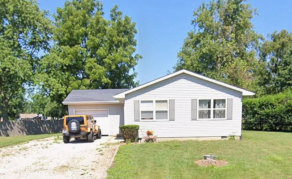 807 Country View Dr photo 1