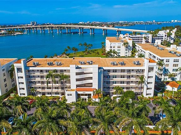 2nd image of 6061 Bahia Del Mar Cir APT 341
