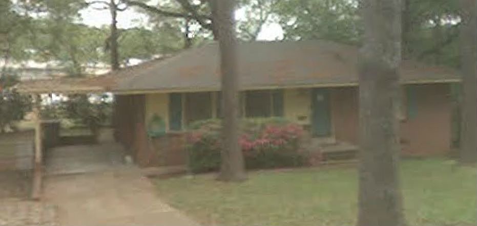 1st image of 3411 Willow Lane Dr