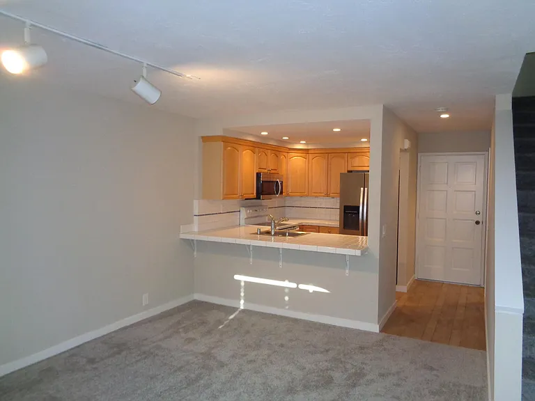 6926 Park Mesa Way — Photo 3