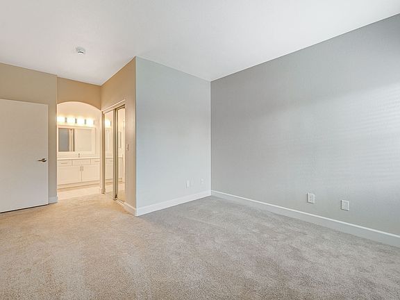 4th image of 5355 S Rainbow Blvd #211
