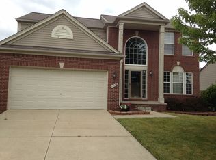 7599 Warwick Dr, Ypsilanti, MI 48197