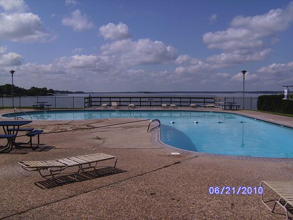 4th image of 7031 Kingston Cove Ln #219
