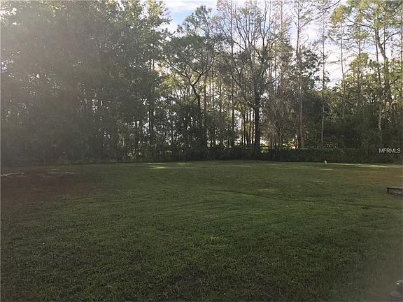 4th image of 1417 Wildwood Ln