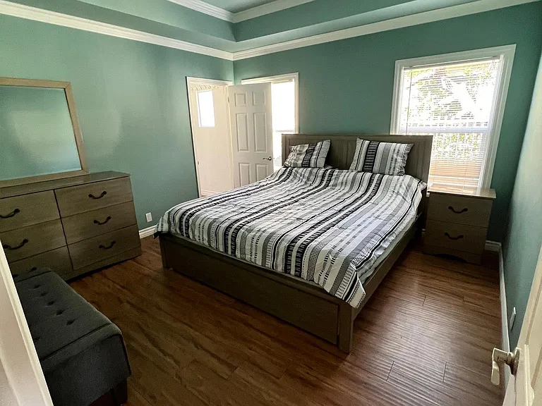 766 N Alexandria Ave #1 — Photo 11