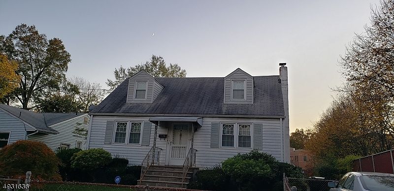2nd image of 612-14 Spooner Ave