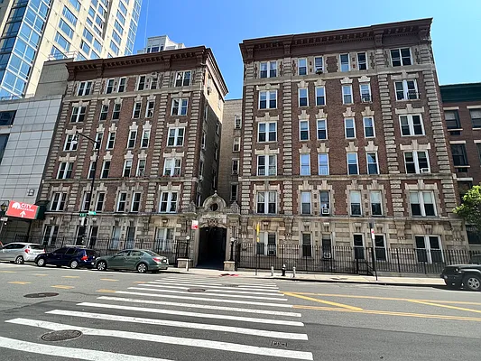 Sold by Compass | media 4