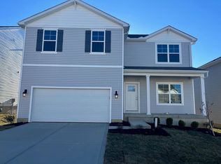 273 Sandburg Dr, Lithopolis, OH 43136