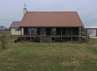 945 Oak Grove Rd, Trezevant, TN 38258