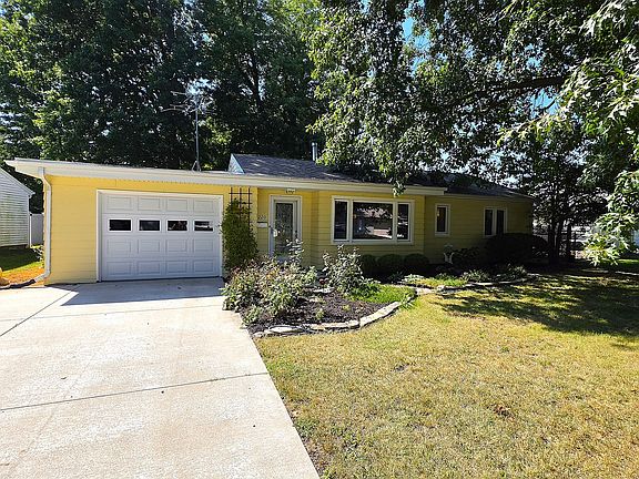 2nd image of 1220 16th St
