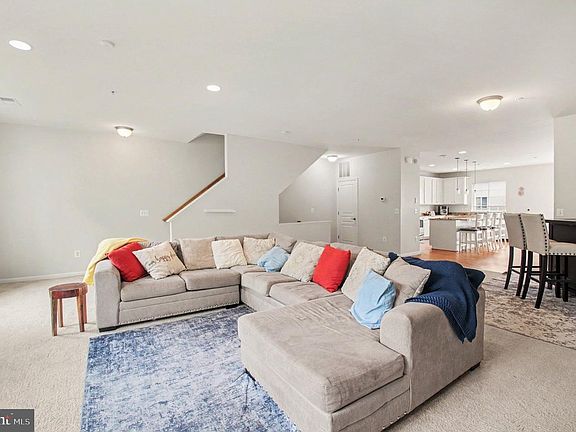 3rd image of 14798 Mason Creek Cir