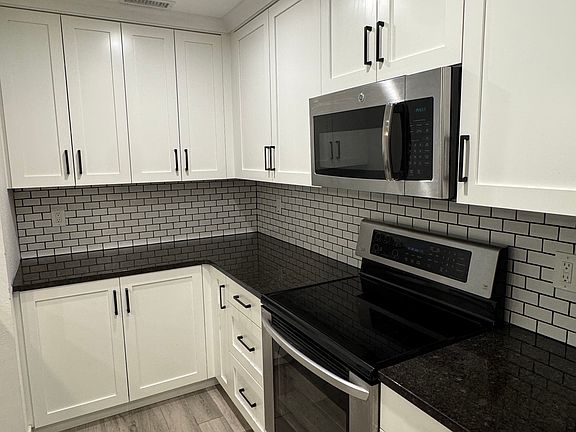 4th image of 110 S 800 E APT 204