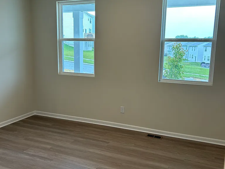 2131 Aiken Back Ln — Photo 6