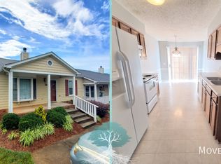 814 Guilford College Rd APT 154, Greensboro, NC 27409